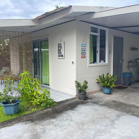 Tuatahi Beach Lodge Punaauia  Bagian luar foto